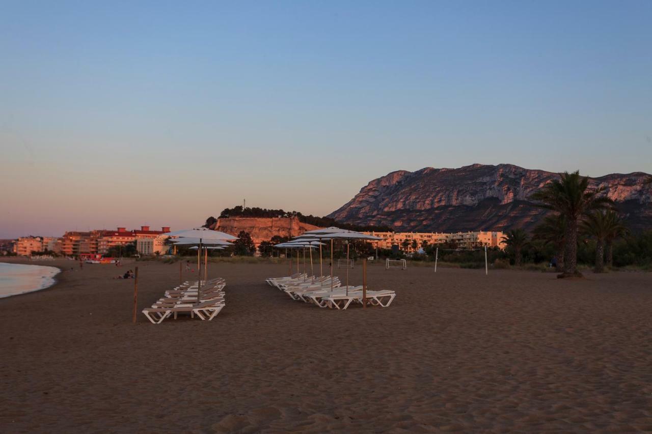 Playa Con Piscina Y Terraza En Urbanizacion De Lujo Dénia